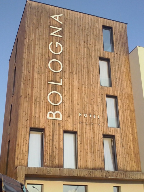 Bologna Hotel - Tirana, Albania